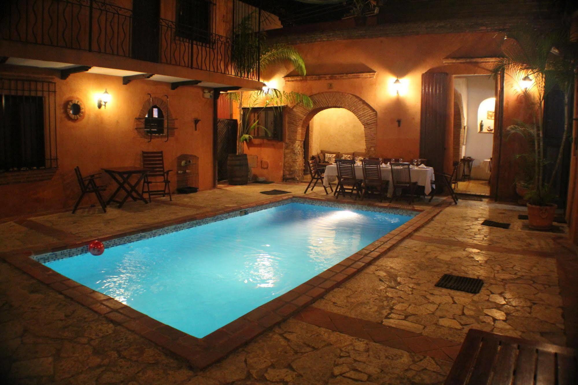 Dona Elvira Boutique Hotel Santo Domingo Esterno foto
